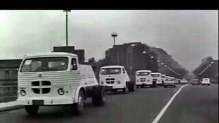 Caravana de camiones Pegaso Comet llega a Barcelona  en 1962