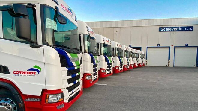 Scania entrega diez R450 a Transportes Hermanos Corredor