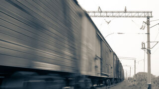 "Ahora o nunca", dice el Gobierno sobre el trasvase de mercancías de la carretera al tren