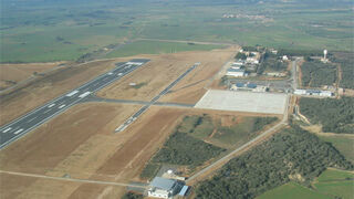 El Gobierno de Aragón estudia que el aeropuerto de Huesca pueda tener uso para mercancías