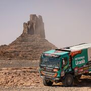 Los tres camiones de Iveco acaban entre los diez primeros del Dakar