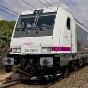 Renfe invierte 13,5 millones en facilitar la interoperabilidad de 28 locomotoras de mercancías