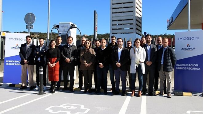 Andamur inaugura una estación de cargadores eléctricos en La Junquera
