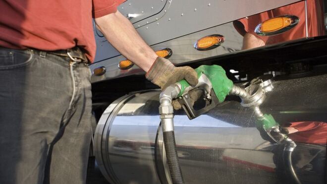 Francia rebaja 15 céntimos por litro en el combustible a partir del 1 de abril