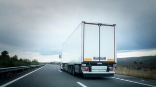 La contratación en transporte y logística crece un 7,54% hasta abril