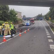 Fallece un conductor tras chocar su coche contra un camión en Lugo