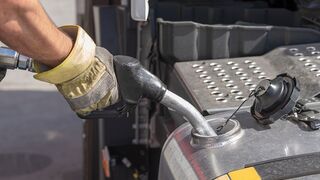 Las gasolineras piden a Bruselas que permita bajar los impuestos del gasóleo