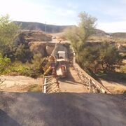 Un camión con 57 toneladas hunde un puente en Huesca