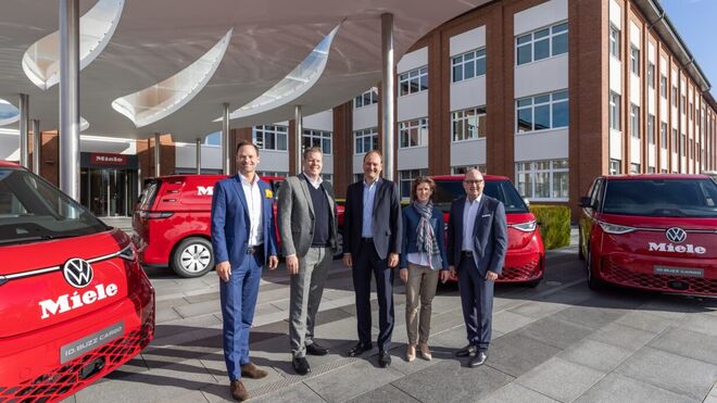 Volkswagen entrega a Miele sus cinco primeros ID. Buzz Cargo personalizados