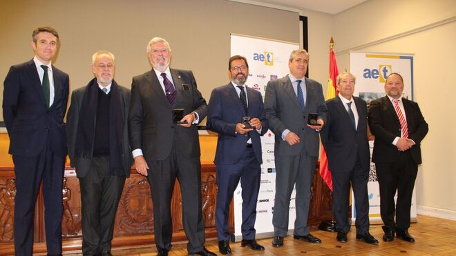 La AET entrega las cinco primeras medallas al “Mérito en el Transporte”