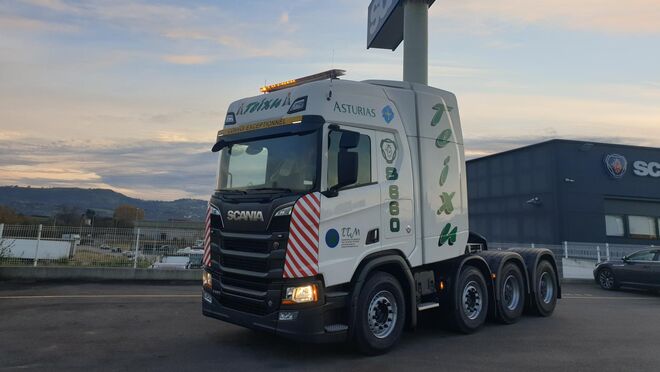 Scania entrega a Transportes Teixu Menéndez dos camiones de la serie R