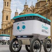 Grandes cadenas de supermercados toman las calles con sus robots de reparto