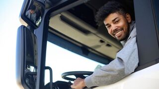 La Comunidad de Madrid ofrecerá cheques de 600 euros para formar a camioneros