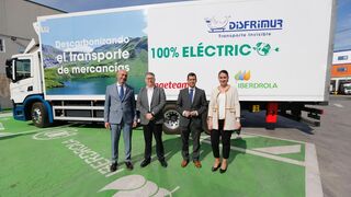 Iberdrola y Disfrimur instalan puntos de recarga eléctricos para camiones de uso público