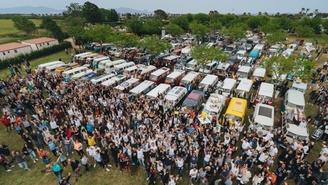 Asistencia récord en la 19 edición del festival de furgonetas Volkswagen