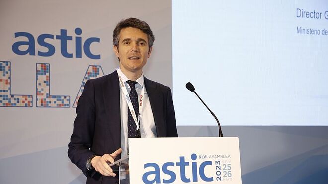 Jaime Moreno (Mitma) a las empresas de Astic: "Sois la punta de lanza del transporte"