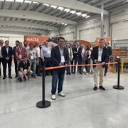 Nacex inaugura una plataforma en Vitoria con capacidad para 6.000 envíos por hora