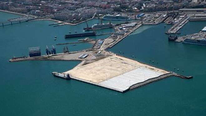 El Gobierno licita la construcción de la nueva terminal de contenedores y del túnel de acceso al Puerto de Cádiz