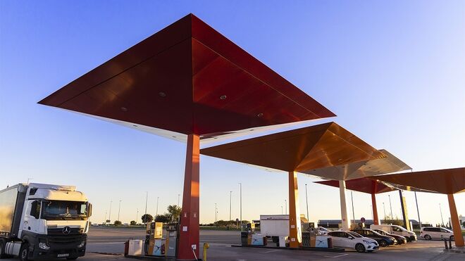 Competencia investiga a Repsol por encarecer el combustible a las gasolineras automáticas