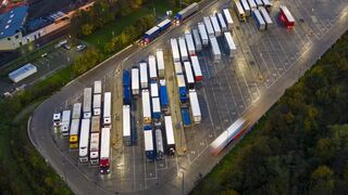 Transportistas y conductores europeos piden a los países más compromiso con los aparcamientos seguros
