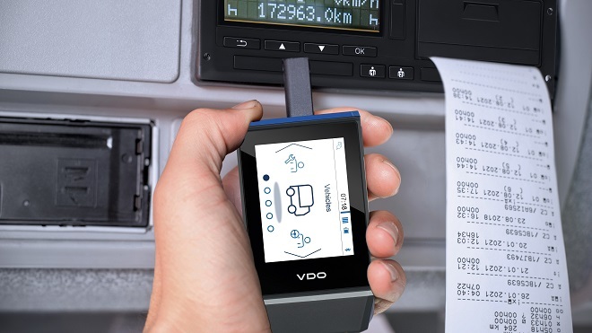 VDO lanza la llave de descarga Smart DLK para todas las versiones de tacógrafo