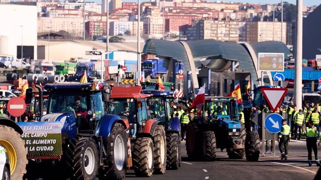 Los agricultores prevén bloquear La Junquera hasta la noche del miércoles