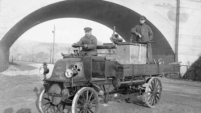1899: El primer camión con cardan de Daimler