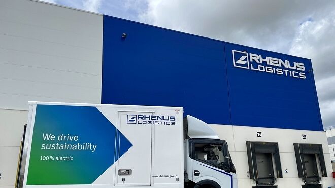 Grupo Rhenus prueba camiones eléctricos y de biogás licuado en Madrid y Andalucía