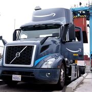 Amazon electrifica su cadena logística en California en todas las fases con camiones Volvo
