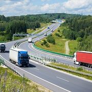 Cae un 2% el precio de los contratos del transporte en Europa en un trimestre